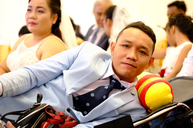 Đám cưới của 41 cặp đôi khuyết tật: Cái kết đẹp cho những chuyện tình 'cổ tích' - ảnh 6